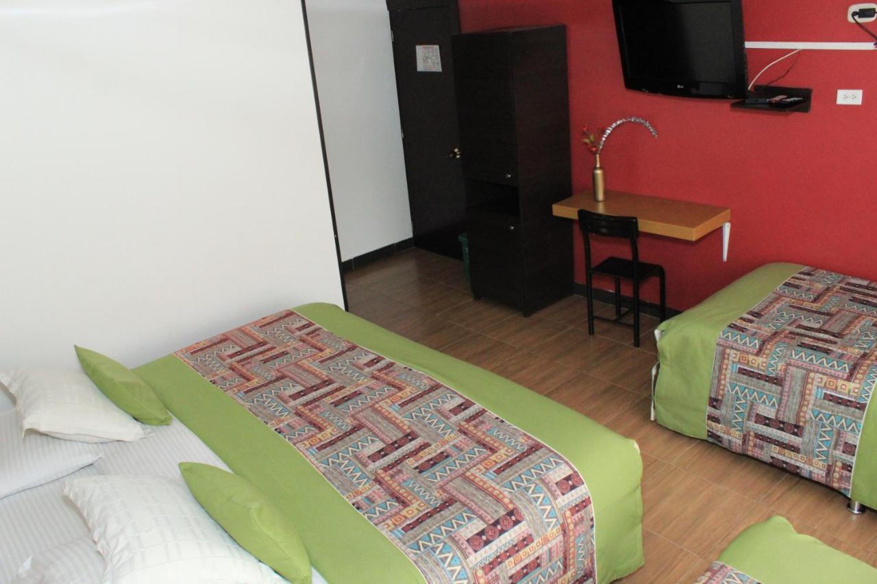 Hotel Cosmopolitan Bogota Buitenkant foto